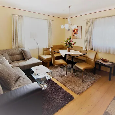 Tranquil In The Centre Of Seefeld Daire