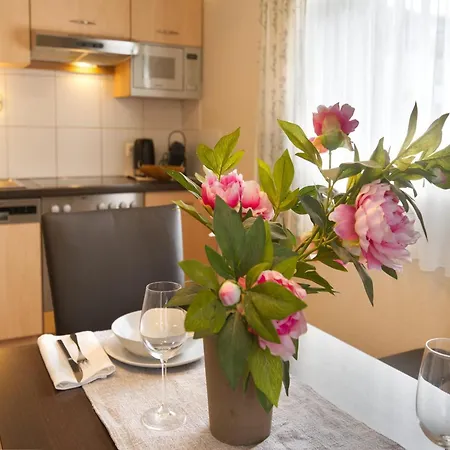 Apartment Tranquil In The Centre Of Seefeld *