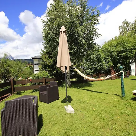 Tranquil In The Centre Of Seefeld Apartment