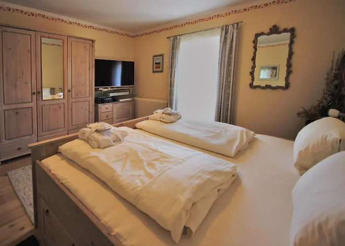 Tranquil In The Centre Of Seefeld *