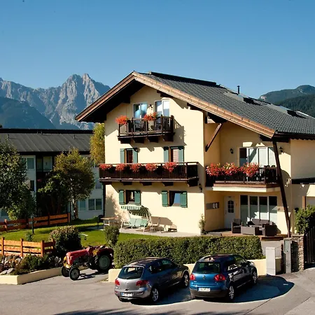 Tranquil In The Centre Of Seefeld Daire Seefeld in Tirol