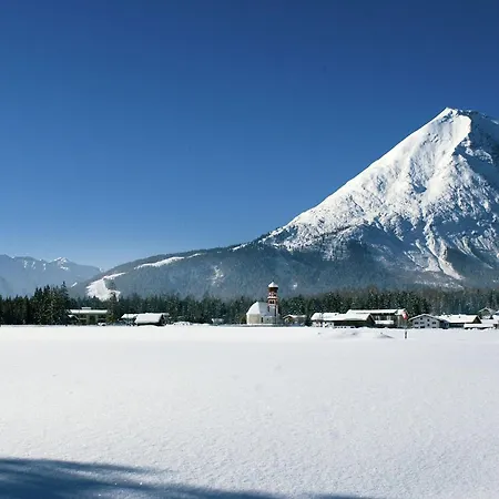 Tranquil In The Centre Of Seefeld * Seefeld in Tirol